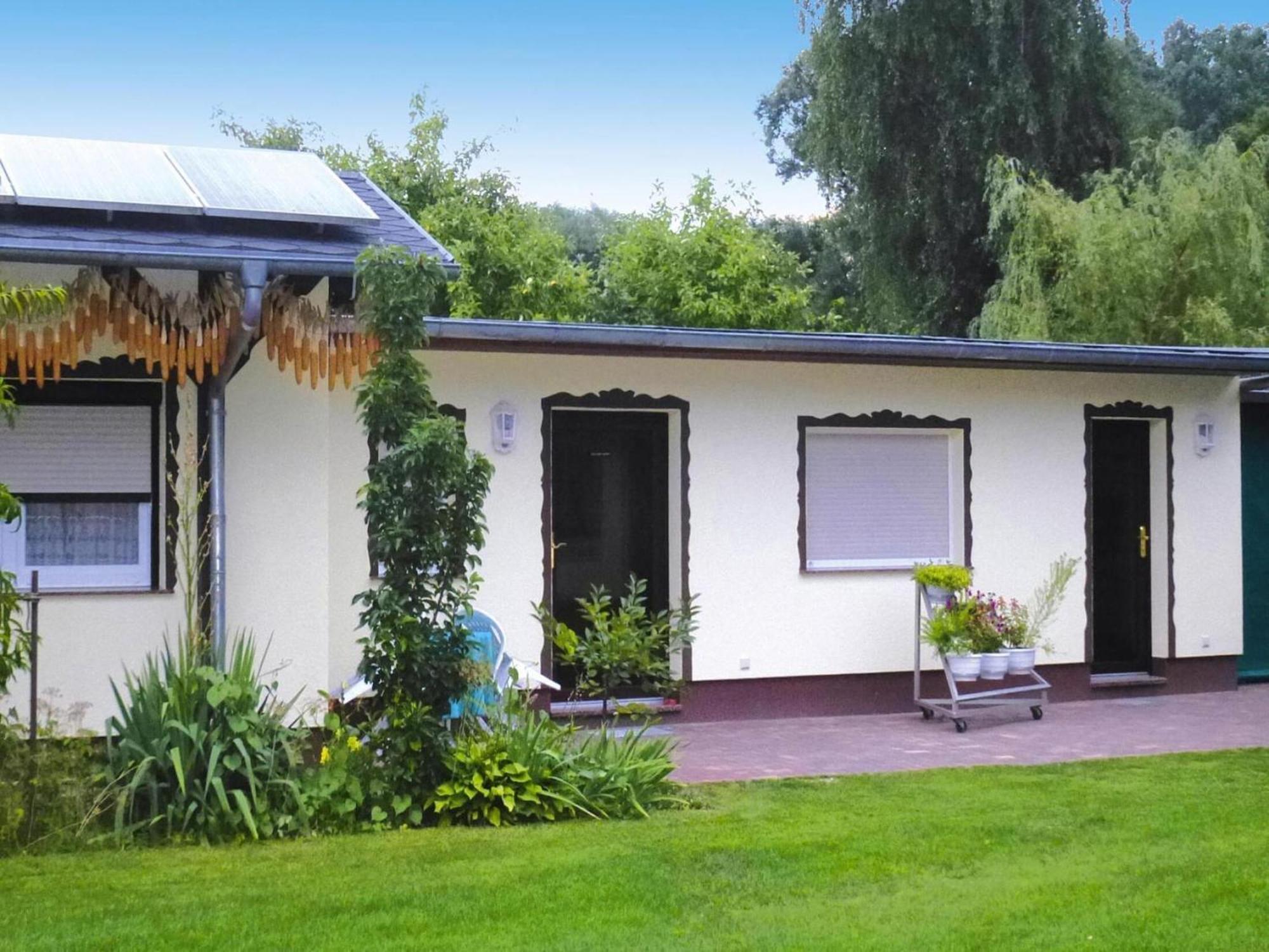 Bungalow In L Bben With A Terrace Lübben Екстериор снимка