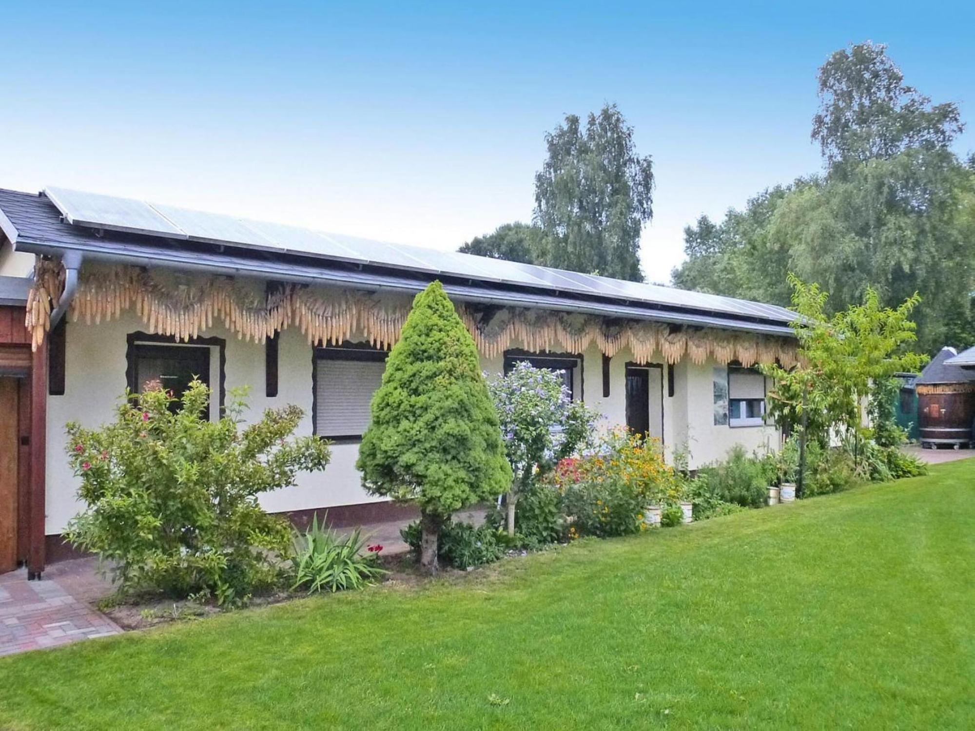 Bungalow In L Bben With A Terrace Lübben Екстериор снимка