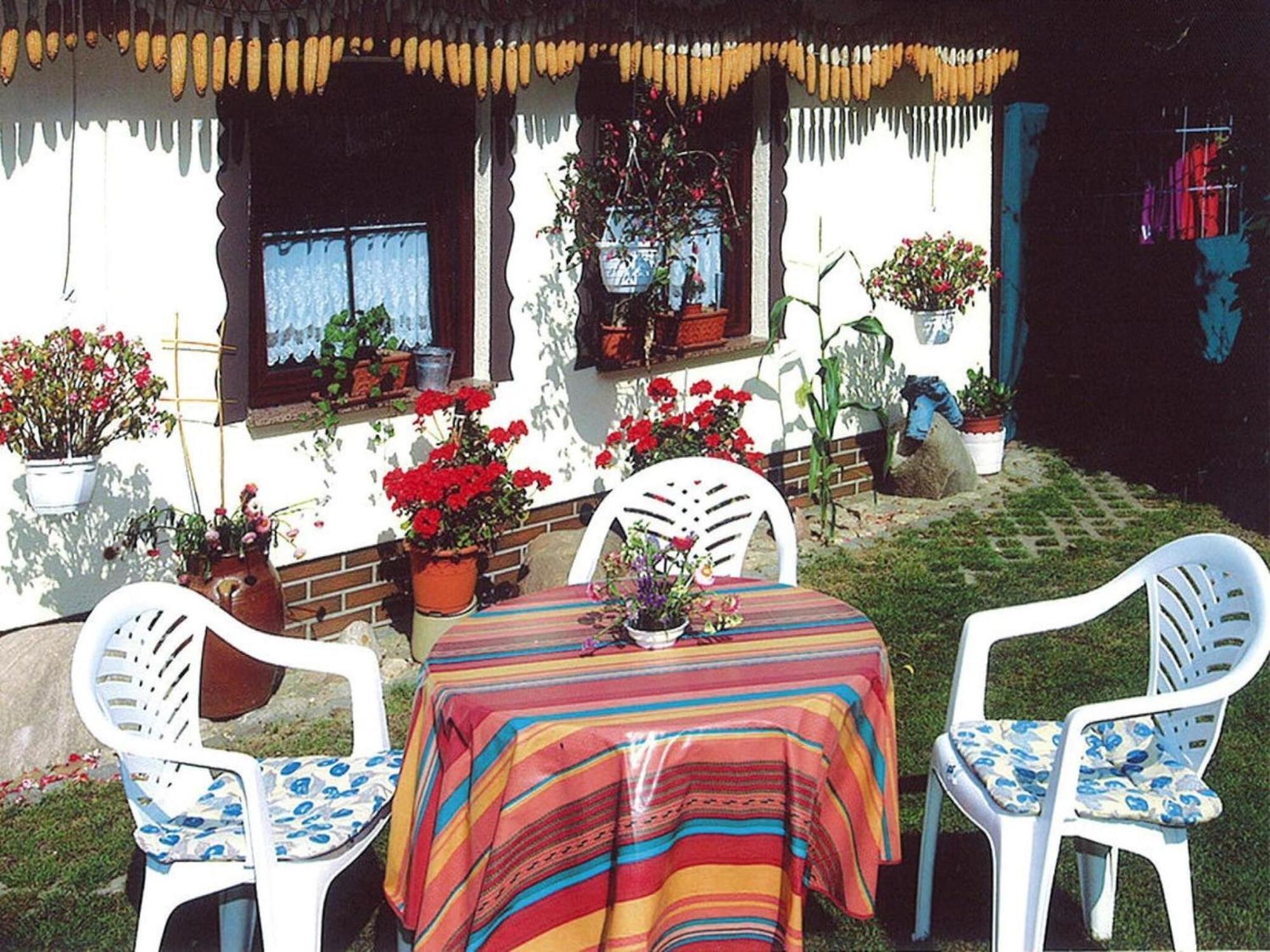 Bungalow In L Bben With A Terrace Lübben Екстериор снимка