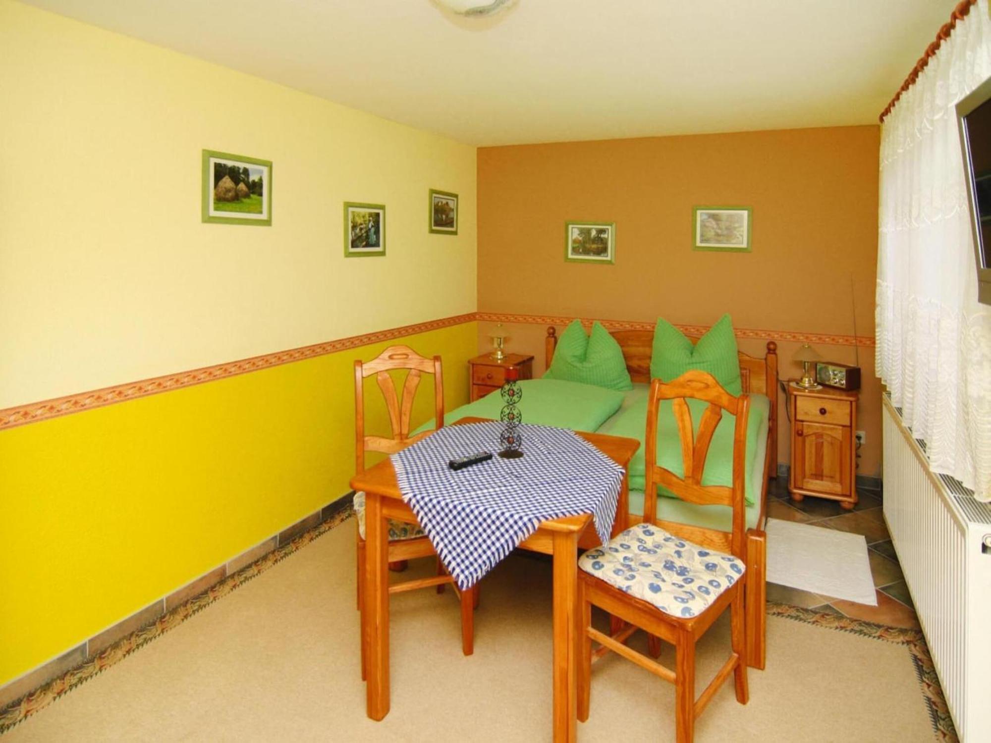 Bungalow In L Bben With A Terrace Lübben Екстериор снимка
